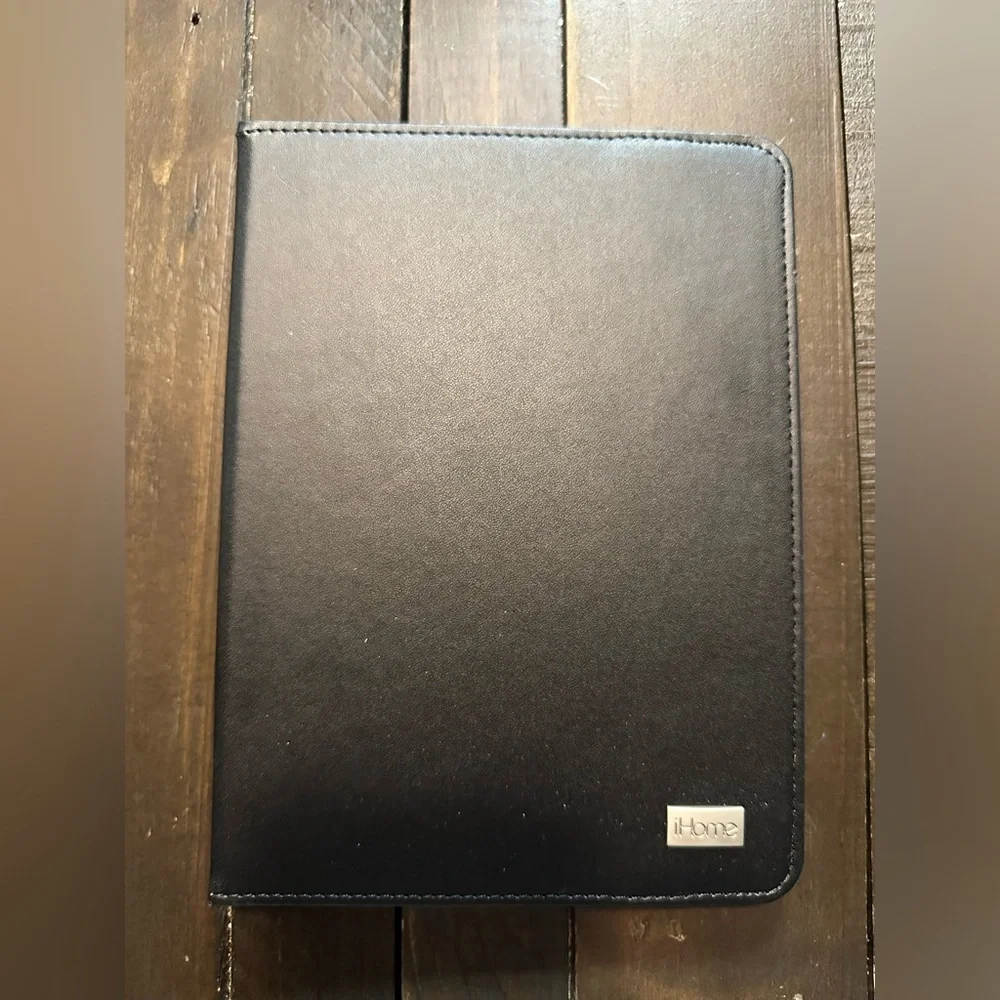 H Cases Unoversal Slim Cas for iPad and 7 to 8” Tablets. NWT.